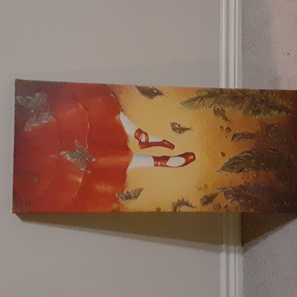 🌺  Dancing Lady Canvas Printing